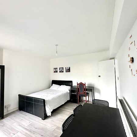 Fabulous 3 Bedroom Flat Sleeps 6 Londýn Exteriér fotografie